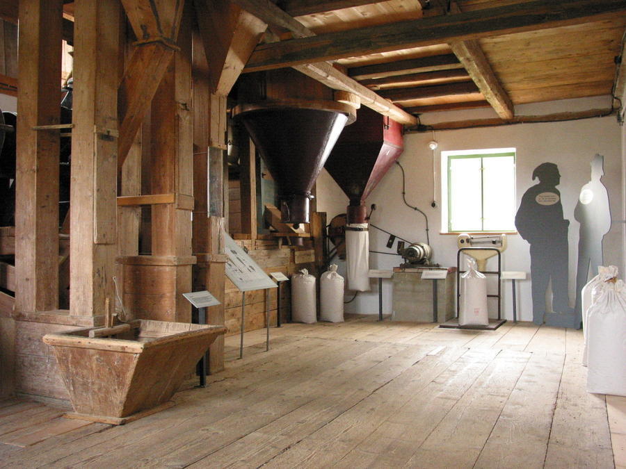 Die Mahlstube im Erdgeschoss der Furthmühle. <br/> © Bezirk Oberbayern, Archiv BHM Amerang